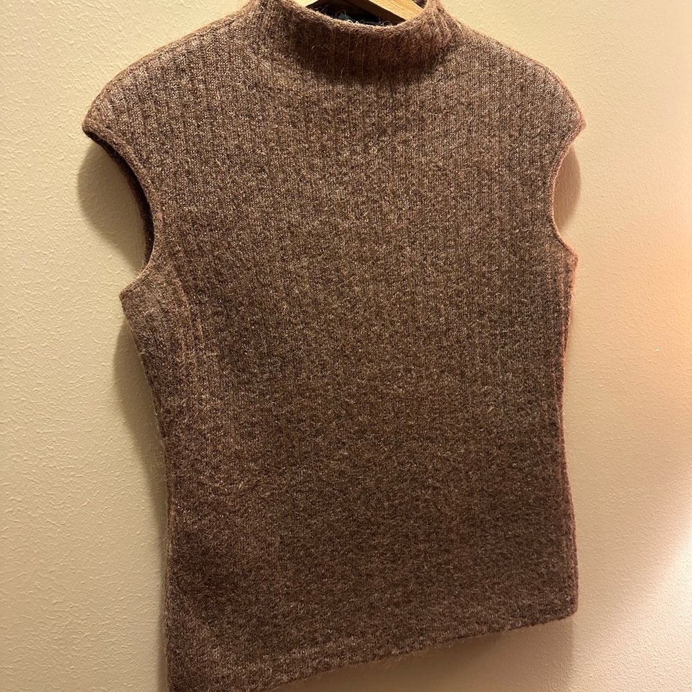 Escada Shoulder Shell Sweater - Picture 5 of 5